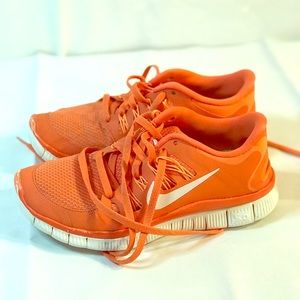 Nike Free 5.0 Women’s Running Shoes - pre-owned
